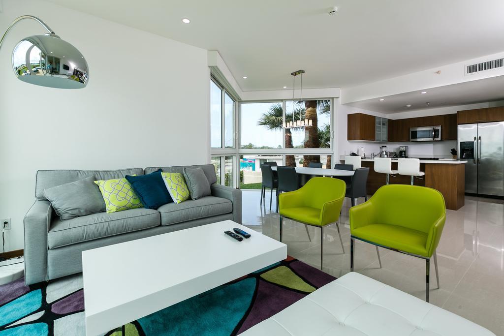 Blue Residences Palm Beach Room photo
